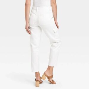 NWT Universal Thread Mid-Rise Boyfriend Jeans White Size 8